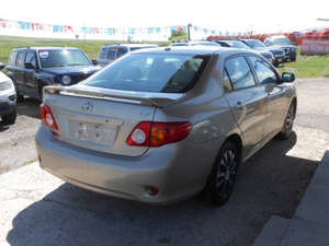 Toyota Corolla XL-E 2009 Usado, Volante a la Izquierda - Product Image 3