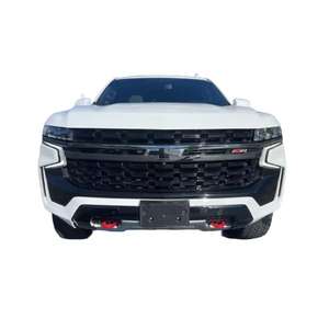 Camion d'occasion 2023 Z71 4x4 Blanc Automatique Intérieur Cuir Foncé Moteur Essence V8 4L Jantes en Alliage d'Aluminium R20 Gauche - Product Image 2