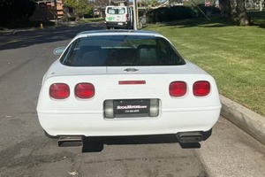 Usado 1992 Chev-ro-let Corvette Coupe PerformanceLegend TimelessCrafted SpeedBorn ClassicPower en venta - Product Image 5