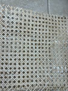 Fournisseur d'usine Sangle de canne en rotin Couleur naturelle Maille de rotin Taille 0.9x15m Pour la fabrication de meubles Fabriqués au Vietnam - Product Image 3