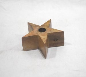 Portavelas de madera de acacia con diseño de estrella para decoración del hogar, candelabro de madera ecológico para fiestas de boda y Navidad - Product Image 2