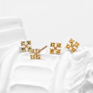 Pendientes Flabella Marca Aelina Oro Rosa 9K Zafiros naturales Pendientes de lujo con estilo Sparkle para todos los eventos de moda - Product Image 1