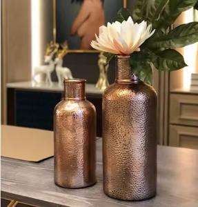 Ensemble de vases en cuivre brillant pour fleurs et tiges Accent de décoration de la maison pour la décoration de bureau ou d'entrée de table - Product Image 2