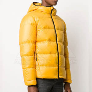 Chaquetas de plumas hinchadas para hombres de alta calidad en talla grande Top Trending Winter Puffer con cuello alto Nuevo diseño - Product Image 3