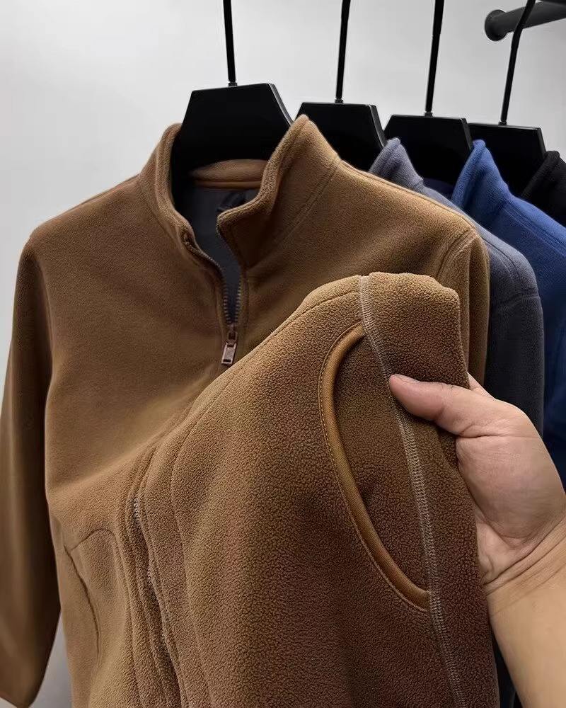 สีน้ำตาลเข้ม