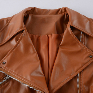 Veste de vélo personnalisée pour femmes veste de baseball en cuir véritable à la mode manches longues fermeture à bouton décoration coupe-vent - Product Image 3