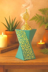 โคมไฟน้ำหอมไม้จันทน์หอมออร์แกนิคทำมือ ยอดนิยม สำหรับการทำสมาธิและการผ่อนคลาย ใช้ได้ 100% จากธรรมชาติ ต้นกำเนิดจากอินเดีย - Product Image 3