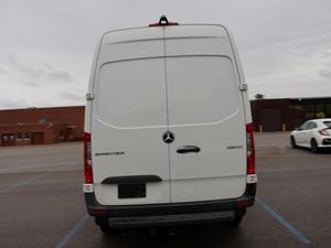 Mercedes-Benz Sprinter 2500 144 WB Usada de 2021 - Product Image 6