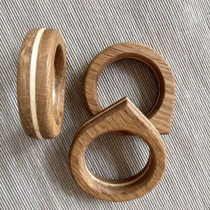 Rondelles de serviette en rotin élégant Décor de table en osier pour table à manger - Product Image 1