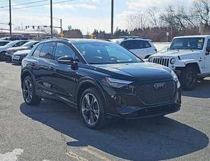 Audi Q4 e-tron 2023 USADO EN EXCELENTES CONDICIONES - Product Image 1