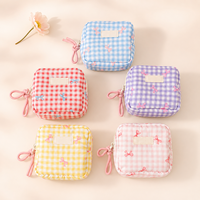 Pochette de maquillage carrée en polyester de style coréen personnalisée avec fermeture éclair pour rouge à lèvres, écouteurs, organiseur de voyage