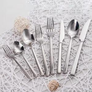 Juego de cubiertos de acero inoxidable ecológico con acabado plateado, duradero y elegante para cualquier evento, venta al por mayor opulenta, indio personalizado - Product Image 4