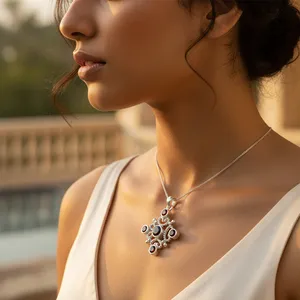 Pendentif en argent 925 pour femme avec grenat, plaqué or rose et rhodium, motif goutte d'eau, bijou en pierre précieuse, cadeau - Product Image 2