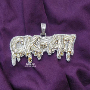 Nuevo Colgante de Letra Personalizado Brillante con Diamantes Cultivados en Laboratorio con Claridad VVS, Unisex, Oro Rosa de 10K, Estilo Hip Hop para Fiesta - Product Image 4