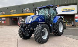 Tractor de Ruedas New Holland Workmaster 25S, 24 HP, Tracción en las 4 Ruedas, Transmisión de Engranajes con Cargador Frontal, Alta Productividad, Listo para New Holland Workmaster - Product Image 6