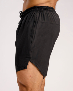 Short de fitness décontracté pour homme à imprimé de logo personnalisé Short de plage de course à pied respirant à taille élastique et à séchage rapide 100% polyester - Product Image 2