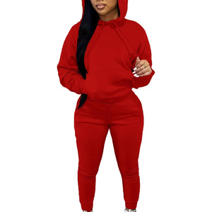 Survêtements pour femmes avec étiquette d'impression de logo de marque personnalisée et broderie personnalisée pour les uniformes d'équipe - Product Image 1