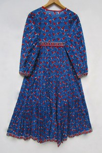 Robe mi-longue en lin viscose de l'exportateur indien pour filles robe de plage à col rond avec décoration de bouton Style imprimé lavable - Product Image 4