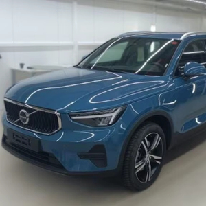 VOLVO XC40B3 B 2025 USADO, Aut.ACC, PILPT 360, LED, NAVI, Shzg, 163hp, TRANSMISIÓN AUTOMÁTICA - Product Image 1