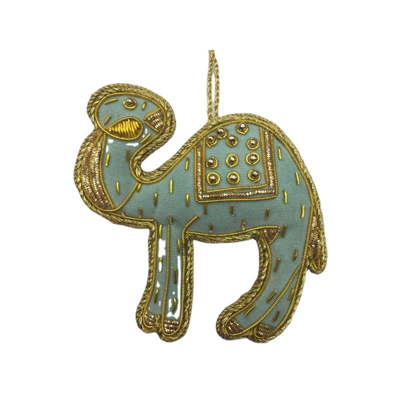 สีเขียวเข้ม