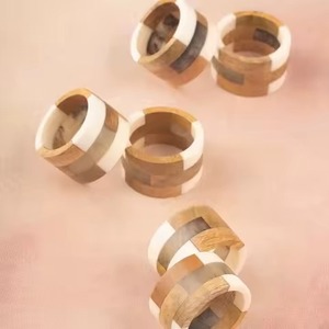Rond de serviette en résine de qualité supérieure avec accessoire de table élégant et fonctionnel au fini brillant pour une utilisation quotidienne et spéciale - Product Image 2