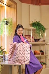 Hand <b>Block</b> Printed Cotton Tote Bag Lightweight Zipper Closure Portable Eco Friendly Reusable Handmade Shopping Bag for Women - Product Image 6