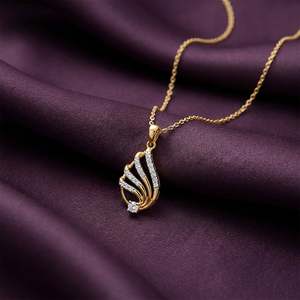 Collar con colgante de diamantes en oro amarillo moderno Dew Blossom - Product Image 1