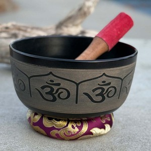 Impresionante diseño, nueva colección, cuenco de sonido de Canto de aluminio y Metal, logotipo personalizado, cuenco de meditación budista de oración religiosa grabado - Product Image 5