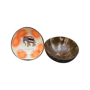 Bols de coquille de noix de coco écologiques artisanaux vietnamiens de haute qualité 100% avec motif unique du Vietnam - Product Image 1