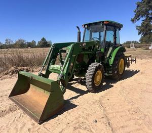 Tractor Usado de 90HP con Motor, Bomba de Engranajes, Rodamientos y Componentes de Motor para Granjas, Año 2016 - Product Image 1