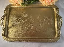 Bandeja de servicio clásica India para el hogar, hotel y restaurante, último diseño, bandejas de servicio de latón, bandeja de utensilios de cocina redonda hecha a mano India - Product Image 6