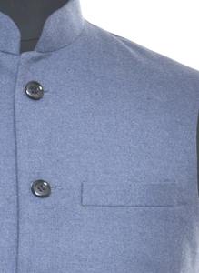 Chaleco Azul Cielo Oscuro Más Vendido para Uso Corporativo, Trajes de Novio, Eventos y Uso Diario en la Oficina, Disponible al Mejor Precio - Product Image 2