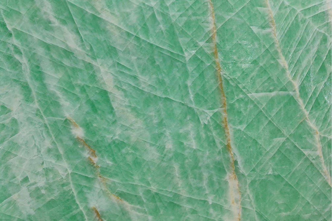 สีเขียวมรกต