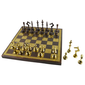 Juego de Ajedrez de Metal de Diseño King Size de 11.5 cm con Acabado en Latón y Plata, Juego de Ajedrez para Mesa - Product Image 2