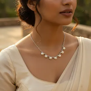 Collier délicat en perles d'argent, bijoux d'eau douce pour femmes - Product Image 2