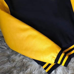 Vestes de baseball universitaires en laine 100% de qualité supérieure pour l'hiver, avec lettres personnalisées, couleurs personnalisées, logos, écologiques, vente en gros - Product Image 4