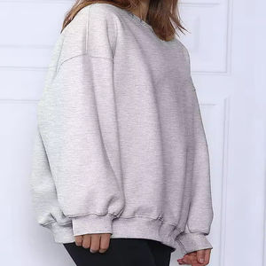 เสื้อสเวตเชิ้ตผ้าฟลีซพื้นฐานสำหรับผู้หญิง ผ้าฝ้าย 100% คอกลม แขนยาว ทรงหลวม สไตล์ลำลอง ทันสมัย เหมาะสำหรับฤดูหนาว เป็นมิตรกับสิ่งแวดล้อม ด้านหน้า - Product Image 4