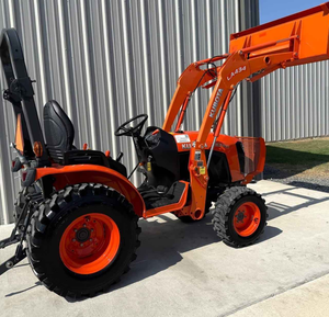 รถแทรกเตอร์ขนาดเล็ก Kubota LA434 4x4 พร้อมบุ้งกี๋ตักดินด้านหน้า ลดราคาพิเศษ - Product Image 3