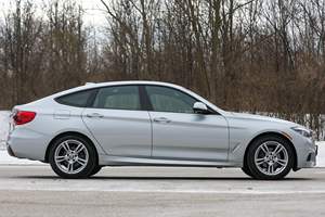 BMW 330i xDrive Gran Turismo 2018 Usado, 23500 Millas, Tracción en las Cuatro Ruedas, Equipamiento Completo, Sin Modificaciones - Product Image 2