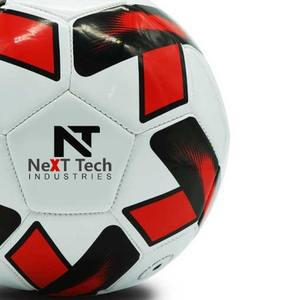 Balón de entrenamiento de fútbol de Next Tech Industries, material de PU para fines de entrenamiento con diseño personalizado y logotipo personalizado - Product Image 3