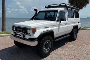 Toyota Land Cruiser HZJ75 Troopy de 1992 (DISPONIBLE CON VOLANTE A LA IZQUIERDA Y A LA DERECHA) - Product Image 4