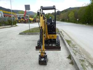 Miniexcavadora CAT PILLAR 301.7D CR 3 con 3 cucharones de 1.7 T en venta con motor y componentes de bomba originales - Product Image 5