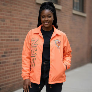 Veste d'entraîneur OEM unisexe avec lettres grecques Veste d'entraîneur coupe-vent brodée sur mesure pour l'équipe de sororité et les collèges Vente en gros - Product Image 5