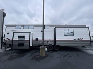 ¡Alta demanda! Remolque de Viaje Usado Forest River Campsite Reserve 39JD 2025 - Product Image 6