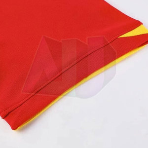 Nuevo Uniforme de Fútbol Ligero y Transpirable 100% Poliéster con Cuello en V y Manga Corta Diseñado para Hombre - Product Image 3