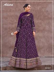Traje Anarkali de Tela Georgette de Diseño Elegante en Nueva Colección, Atuendo Glamuroso Más Vendido para Damas, Listo para Usar - Product Image 4