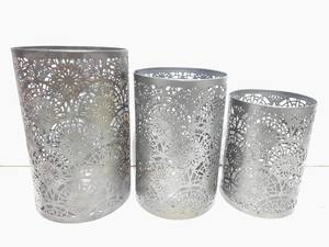 Support votif de Noël en métal moderne Support de pilier de décoration de maison élégante avec poignée - Product Image 2