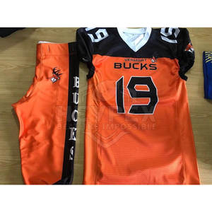 Nouvelle arrivée Uniforme de football américain personnalisé Ensemble de haute qualité en Offre Spéciale de couleur unique avec affichage du nom de l'équipe - Product Image 3