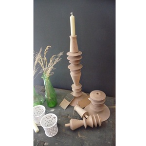 Support de bougie en bois naturel pour tables de console, décoration de Noël pour la maison avec un design intemporel, construction stable et écologique - Product Image 2
