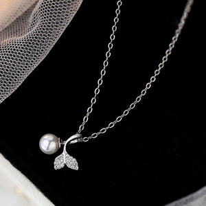 Collar de Plata de Ley con Cola de Pez y Perla Blanca, Secreto de la Sirena de Jeulia - Product Image 3